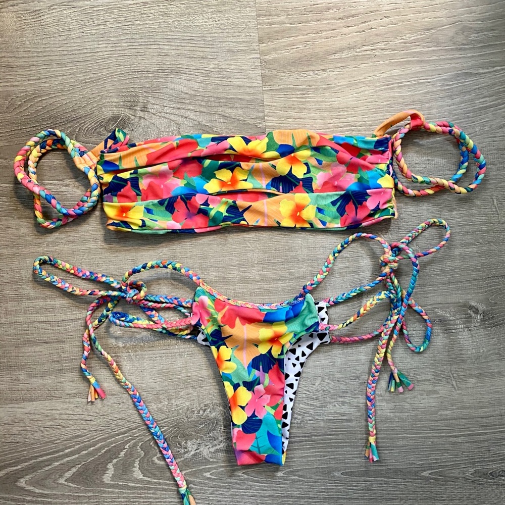 MOANA BIKINI ISLAND TIME Tangled Tarzan Sz M! Top only